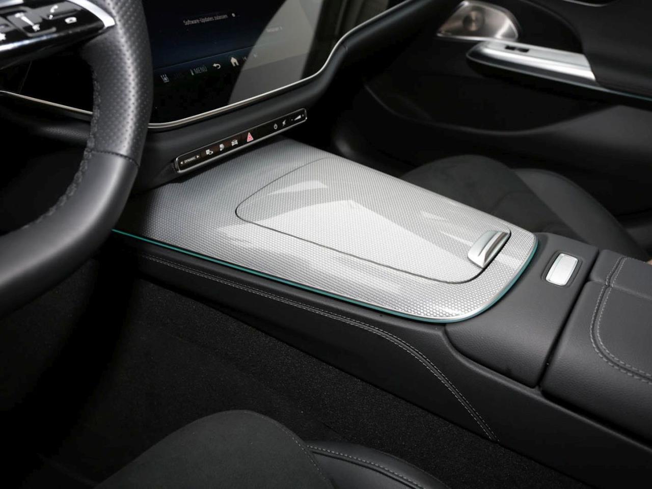 Mercedes-Benz E 400 e 4M AMG Panorama Burmester Memory 360°