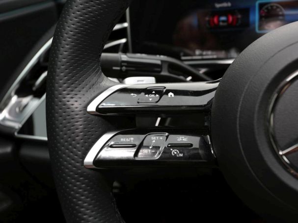 Mercedes-Benz E 400 e 4M AMG Panorama Burmester Memory 360°