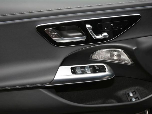 Mercedes-Benz E 400 e 4M AMG Panorama Burmester Memory 360°