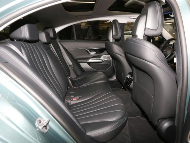 Mercedes-Benz E 400 e 4M Exclusive Panorama Burmester HUD 360° Mercedes-Benz E 400 e 4M Exclusive Panorama Burmester HUD 360°