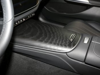 Mercedes-Benz E 400 e 4M Exclusive Panorama Burmester HUD 360°