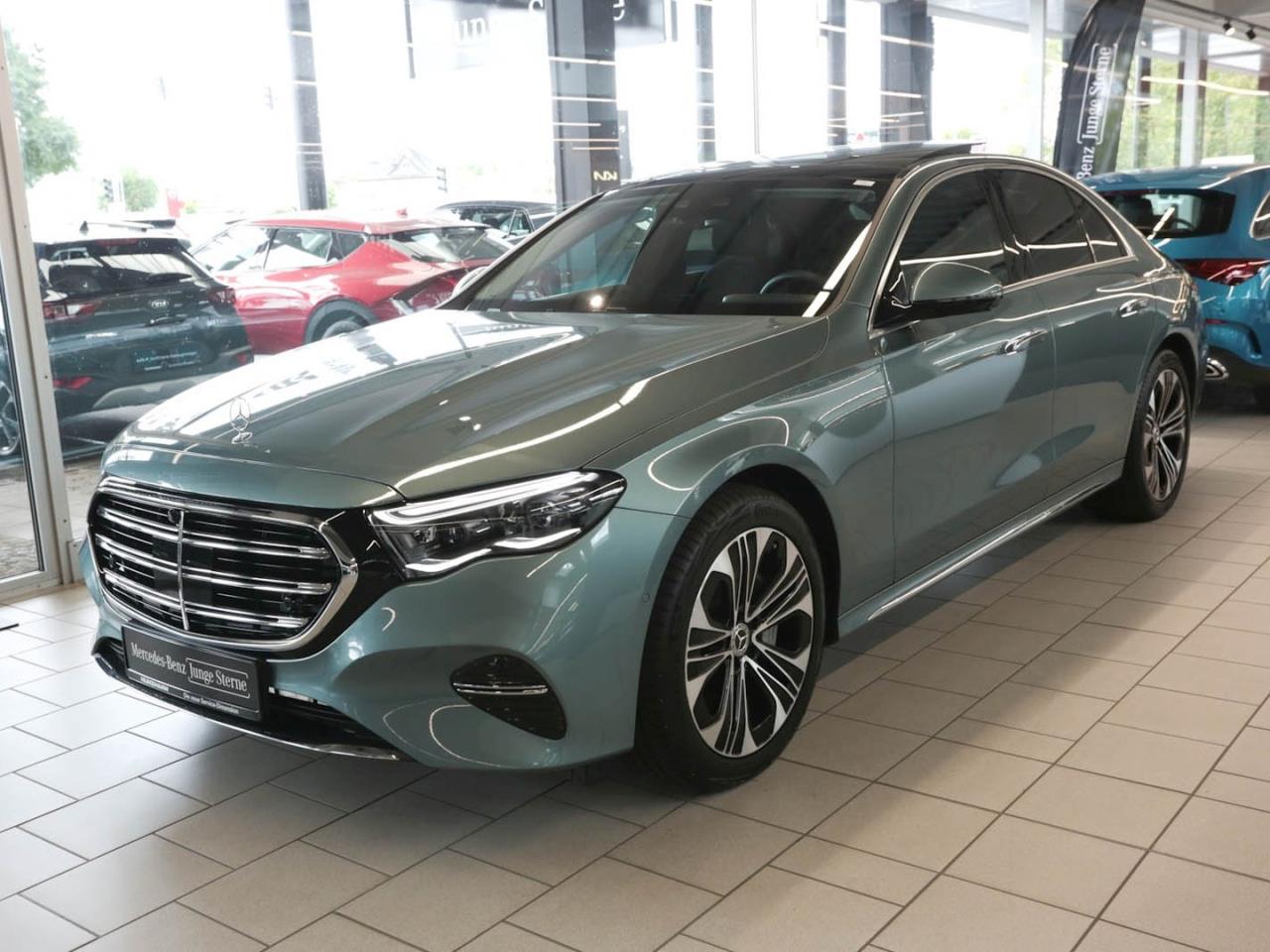 Mercedes-Benz E 400 e 4M Exclusive Panorama Burmester HUD 360°