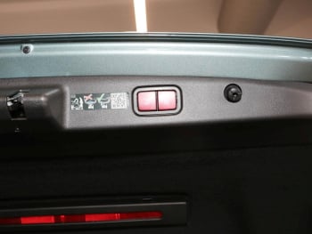 Mercedes-Benz E 400 e 4M Exclusive Panorama Burmester HUD 360°