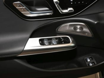 Mercedes-Benz E 400 e 4M Exclusive Panorama Burmester HUD 360°