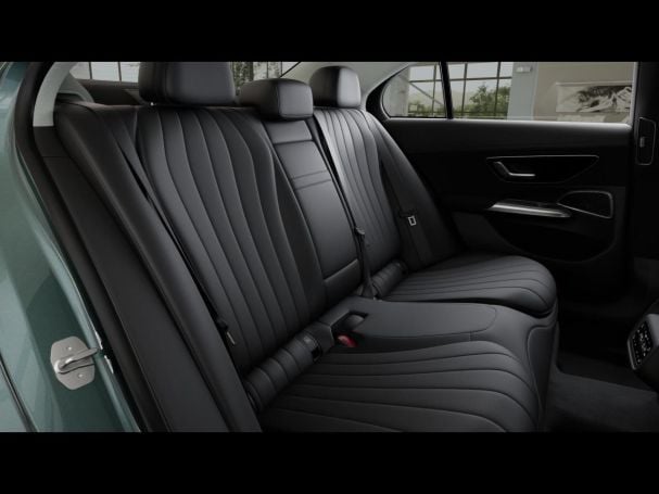 Mercedes-Benz E 400 e 4M Exclusive Panorama Burmester HUD 360° Mercedes-Benz E 400 e 4M Exclusive Panorama Burmester HUD 360°