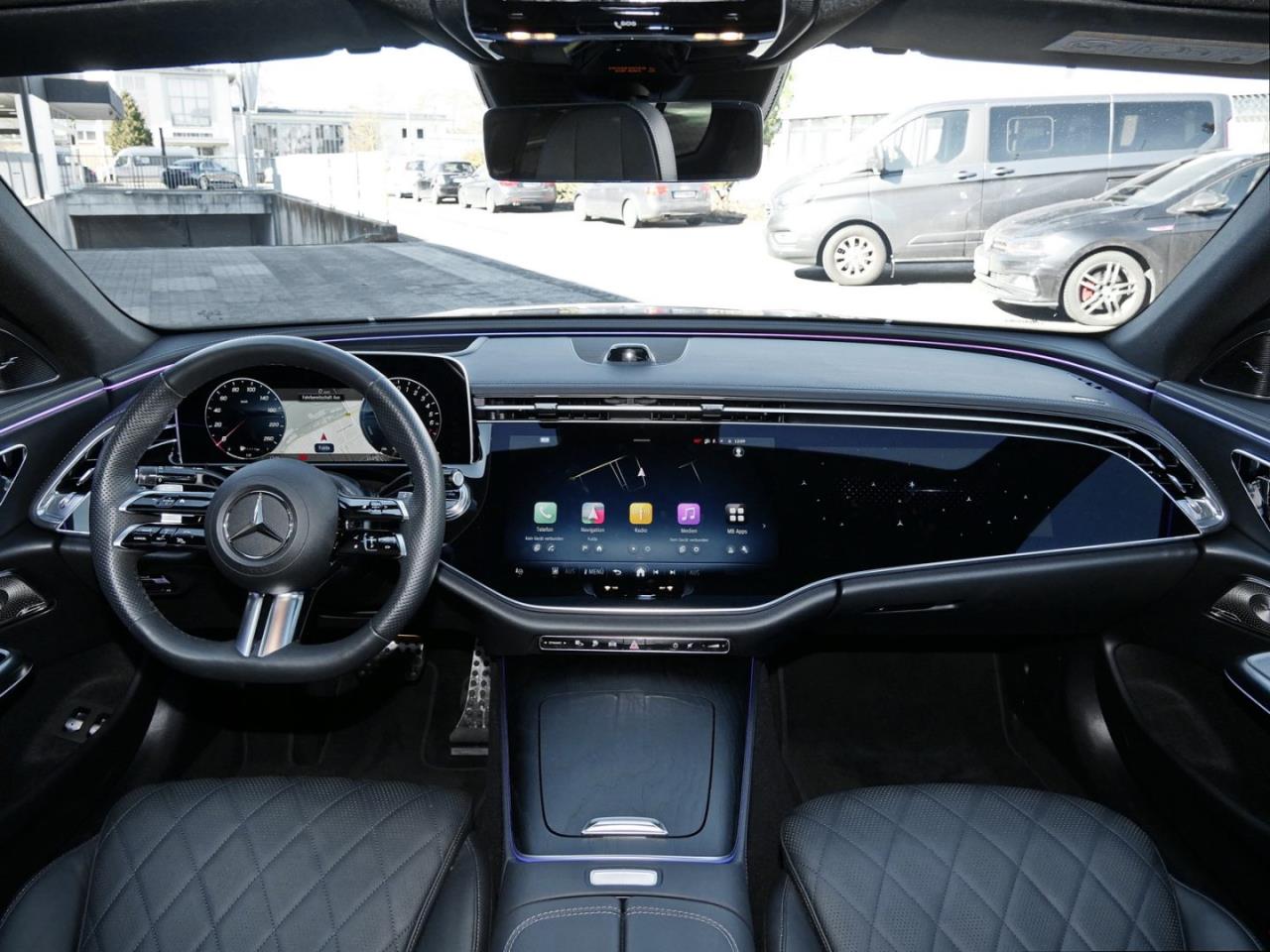 Mercedes-Benz E 400 e 4M AMG Night Panorama Distronic 360° AHK