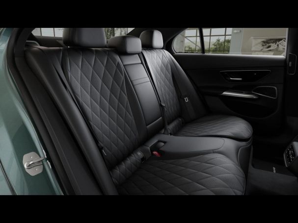 Mercedes-Benz E 400 e 4M AMG Night Panorama Distronic 360° AHK