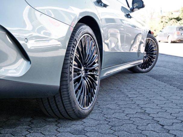 Mercedes-Benz E 400 e 4M AMG Night Panorama Distronic 360° AHK