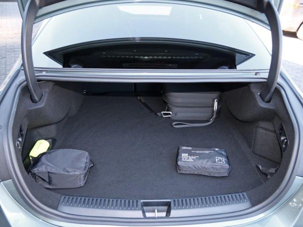 Mercedes-Benz E 400 e 4M AMG Night Panorama Distronic 360° AHK