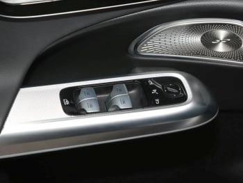 Mercedes-Benz E 450 d 4M AMG Night Superscreen Navi 360° Memory
