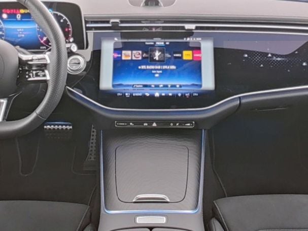 Mercedes-Benz E 450 d 4M AMG Night Navi Distronic Memory 360° Mercedes-Benz E 450 d 4M AMG Night Navi Distronic Memory 360°