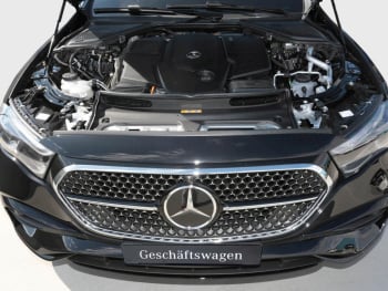 Mercedes-Benz E 450 d 4MATIC Limousine AMG Night Panorama AHK