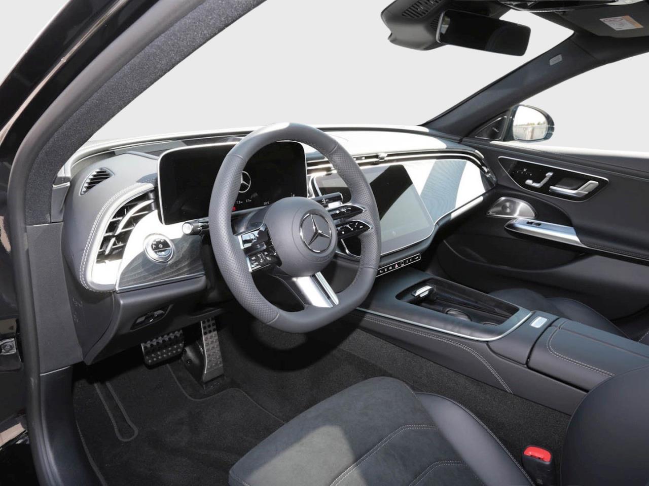 Mercedes-Benz E 450 d 4MATIC Limousine AMG Night Panorama AHK