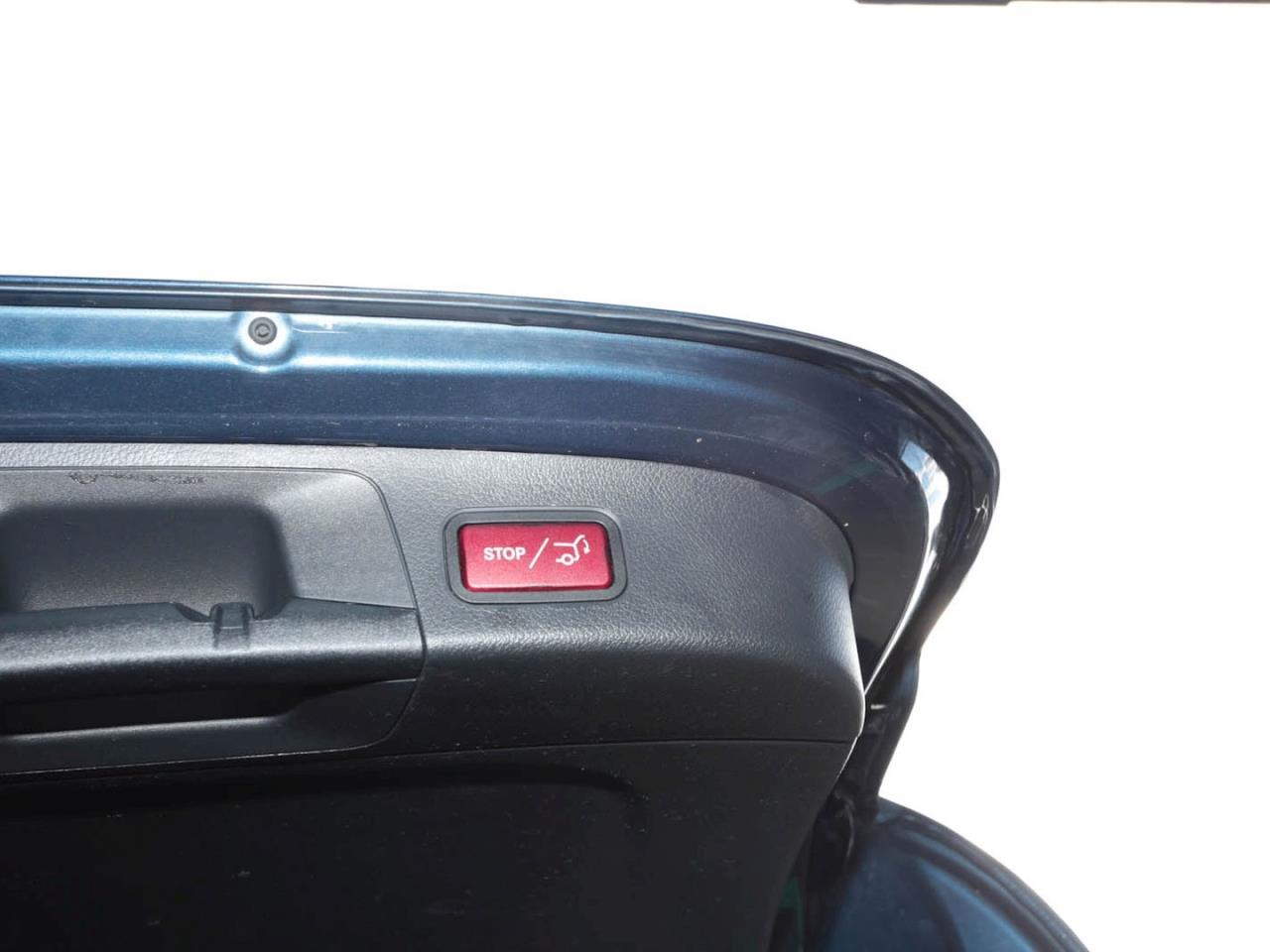 Mercedes-Benz EQA 250 Progressive Panorama Kamera Head-Up