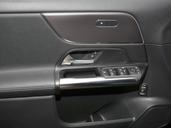 Mercedes-Benz EQA 250 Progressive Panorama Kamera Head-Up