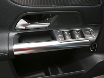 Mercedes-Benz EQA 250 Progressive Panorama Kamera Head-Up