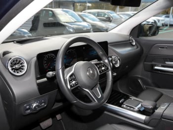 Mercedes-Benz EQA 250 Progressive Panorama Kamera Head-Up