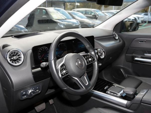 Mercedes-Benz EQA 250 Progressive Panorama Kamera Head-Up