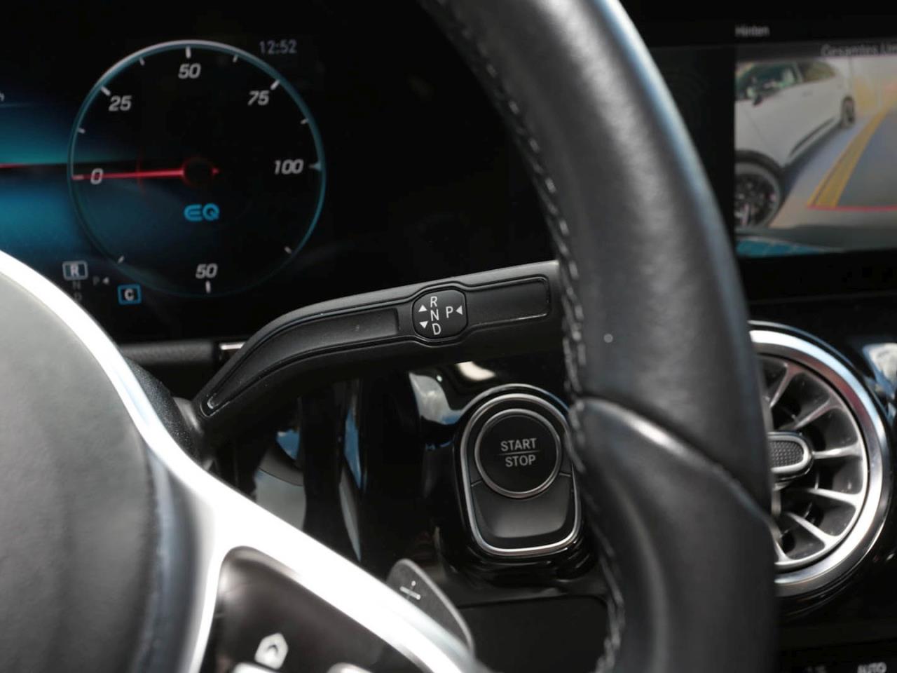 Mercedes-Benz EQA 250 Progressive Panorama Kamera Head-Up