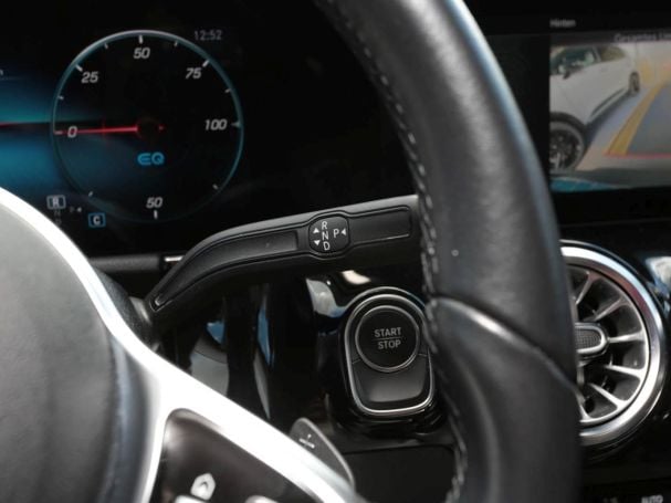 Mercedes-Benz EQA 250 Progressive Panorama Kamera Head-Up