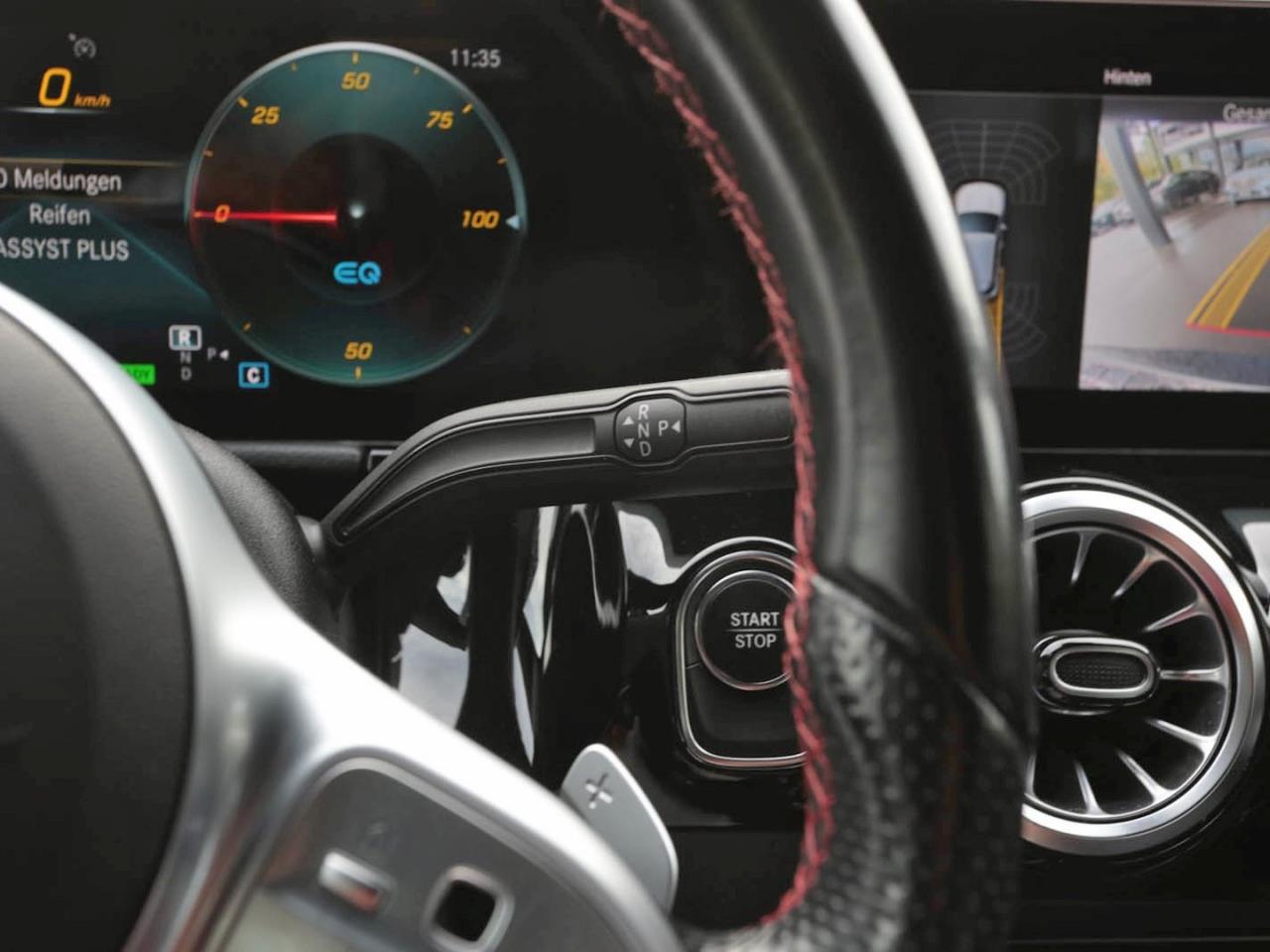 Mercedes-Benz EQA 250 AMG Night MBUX Panorama Totwinkel Kamera