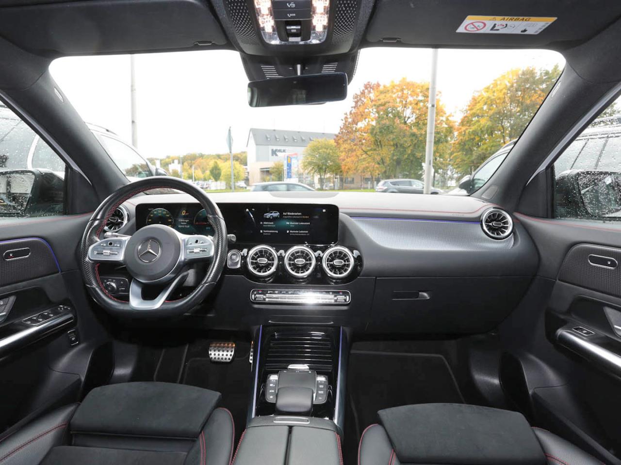 Mercedes-Benz EQA 250 AMG Night MBUX Panorama Totwinkel Kamera