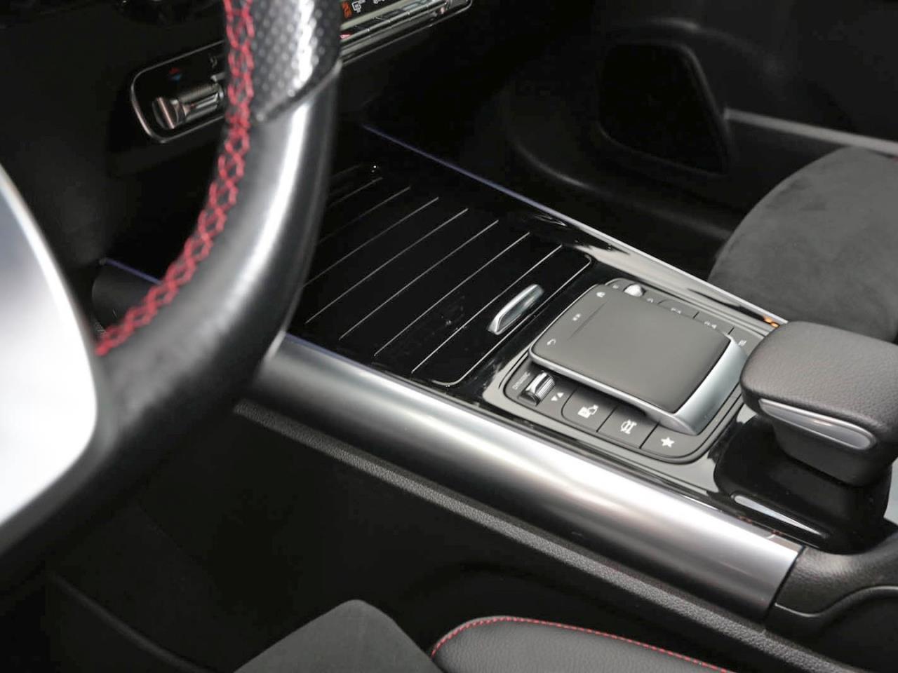 Mercedes-Benz EQA 250 AMG Night MBUX Panorama Totwinkel Kamera