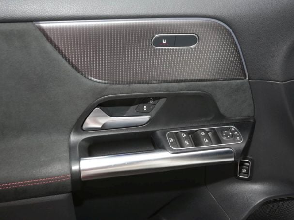 Mercedes-Benz EQA 250 AMG Night MBUX Panorama Totwinkel Kamera