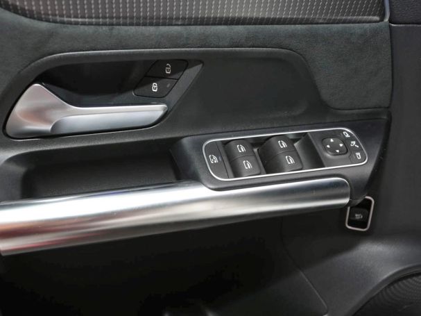 Mercedes-Benz EQA 250 AMG Night MBUX Panorama Totwinkel Kamera