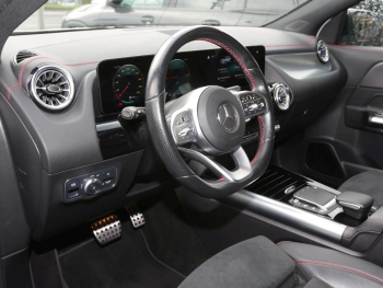 Mercedes-Benz EQA 250 AMG Night MBUX Panorama Totwinkel Kamera