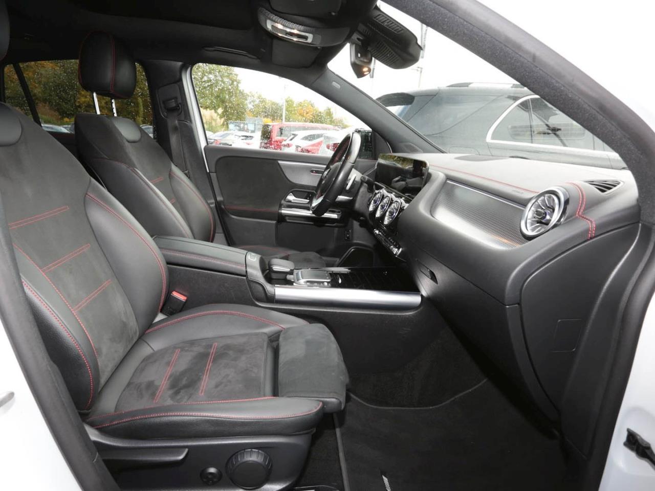 Mercedes-Benz EQA 250 AMG Night MBUX Panorama Totwinkel Kamera