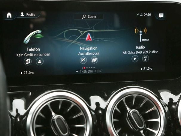 Mercedes-Benz EQA 250 AMG MBUX Navi Panorama Kamera HUD SpurH Mercedes-Benz EQA 250 AMG MBUX Navi Panorama Kamera HUD SpurH