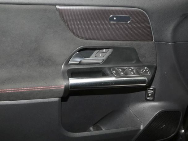 Mercedes-Benz EQA 250 AMG MBUX Navi Panorama Kamera HUD SpurH Mercedes-Benz EQA 250 AMG MBUX Navi Panorama Kamera HUD SpurH