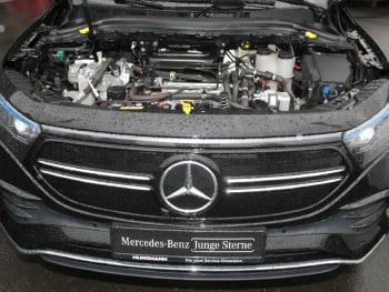 Mercedes-Benz EQA 250  AMG MBUX Navi Panorama Kamera HUD SpurH