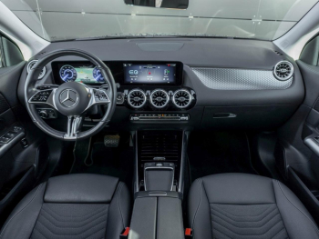Mercedes-Benz EQA 250 Progressive MBUX Navi Distronic Kamera
