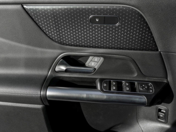 Mercedes-Benz EQA 250 Progressive MBUX Navi Distronic Kamera