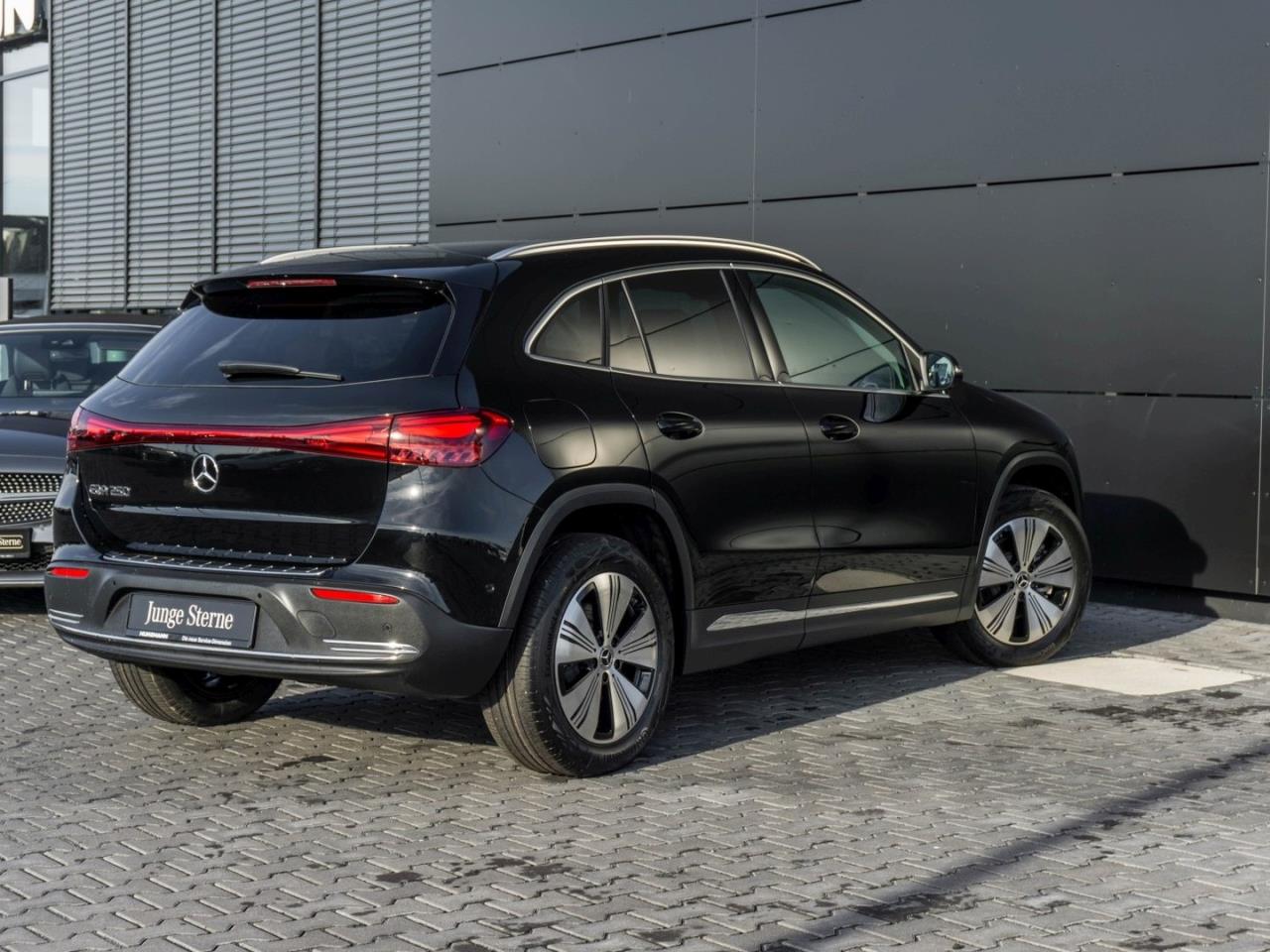 Mercedes-Benz EQA 250 Progressive MBUX Navi Distronic Kamera