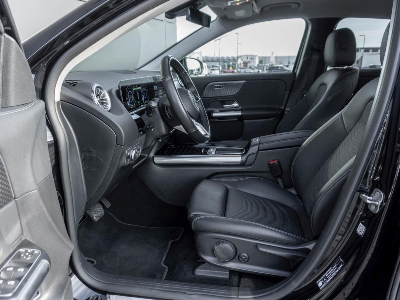 Mercedes-Benz EQA 250 Progressive MBUX Navi Distronic Kamera