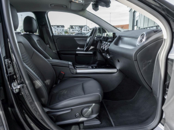 Mercedes-Benz EQA 250 Progressive MBUX Navi Distronic Kamera