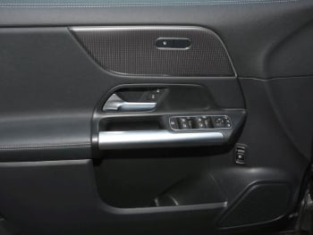 Mercedes-Benz EQA 250 Progressive MBUX Navi Panorama Kamera