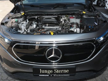 Mercedes-Benz EQA 250 Progressive MBUX Navi Panorama Kamera
