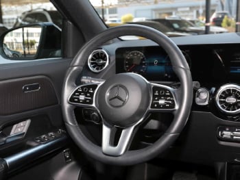 Mercedes-Benz EQA 250 Progressive MBUX Navi Panorama Kamera