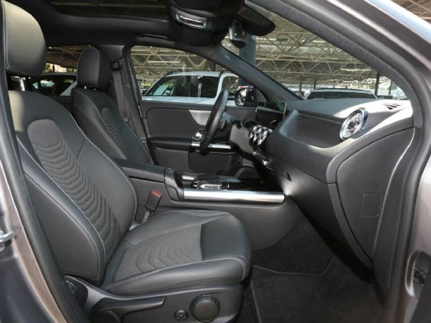 Mercedes-Benz EQA 250 Progressive MBUX Navi Panorama Kamera Mercedes-Benz EQA 250 Progressive MBUX Navi Panorama Kamera