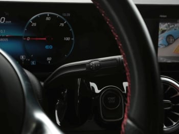 Mercedes-Benz EQA 250 AMG Night MBUX Kamera AHK Easy-Pack LED