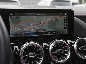 Mercedes-Benz EQA 250 AMG Night MBUX Kamera AHK Easy-Pack LED