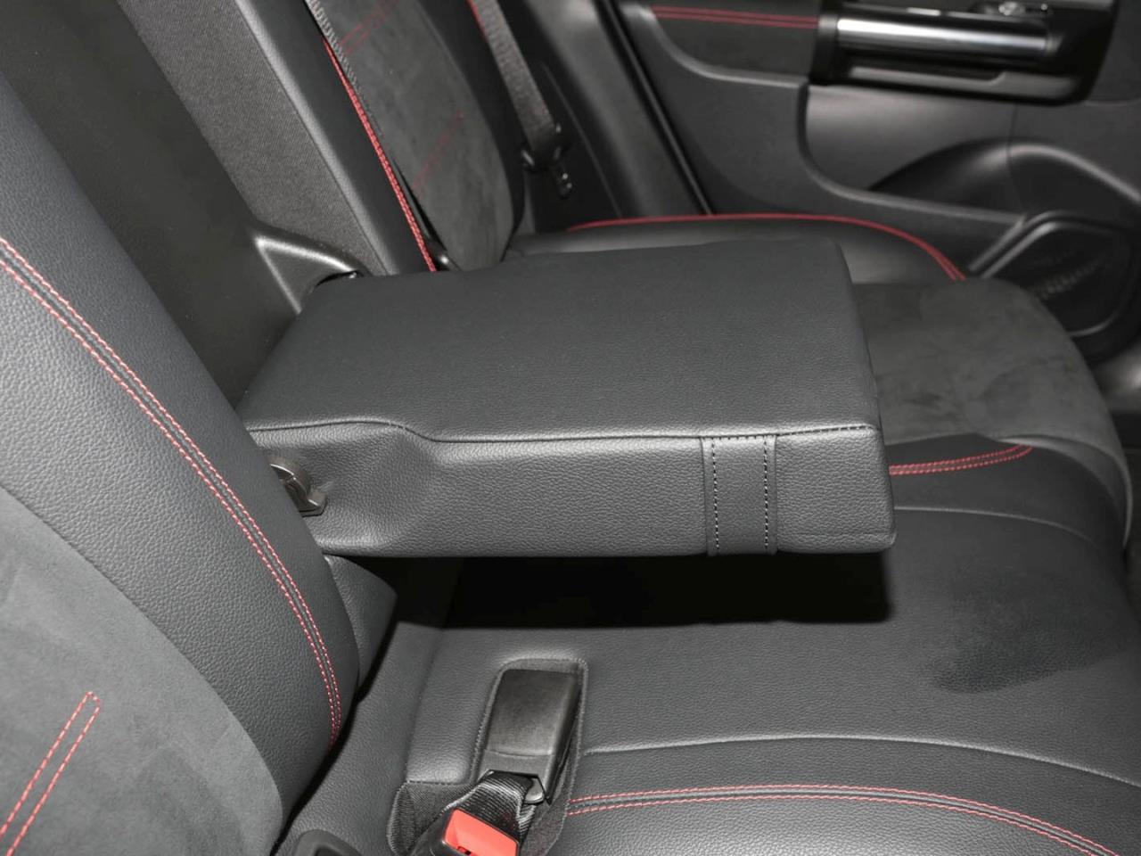 Mercedes-Benz EQA 250 AMG Night MBUX Kamera AHK Easy-Pack LED