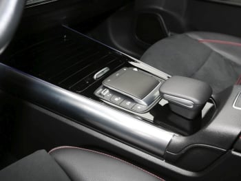 Mercedes-Benz EQA 250 AMG Night MBUX Kamera AHK Easy-Pack LED