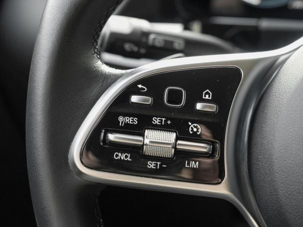 Mercedes-Benz EQA 250 Progressive Night Kamera Easy-Pack