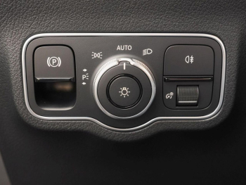Mercedes-Benz EQA 250 Progressive MBUX Navi 360° AHK EasyPack