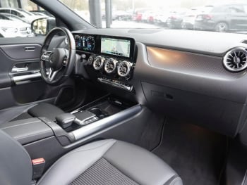 Mercedes-Benz EQA 250 Progressive MBUX Navi 360° AHK EasyPack